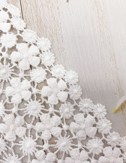 SS120619-LACE11 Ivory White Floral Cotton Guipure Lace Trim
