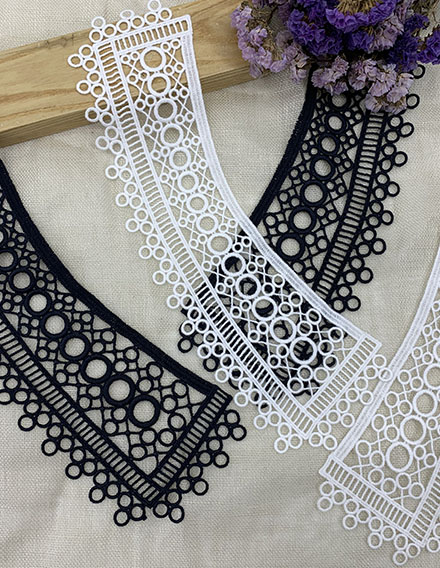 SS160327-COLLAR06 Black & White Geometric Embroidered Collar