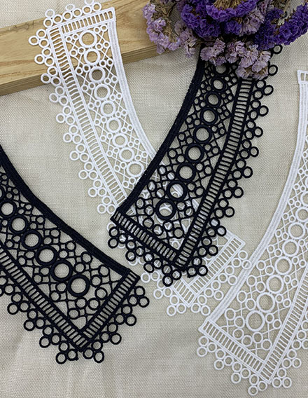 SS160327-COLLAR06 Black & White Geometric Embroidered Collar