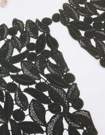 SS160428-COLLAR10 Black Leaves Embroidered Collar