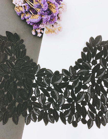SS160428-COLLAR10 Black Leaves Embroidered Collar