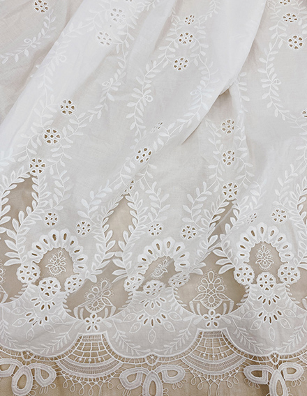 SS191012-EMB17 Ivory White Border Embroidery Fabric